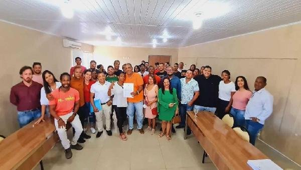PREFEITURA DE ILHÉUS ASSINA RENOVAÇÃO DE PERMISSÃO DE USO PARA QUIOSQUES, FOOD TRUCKS E AFINS