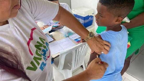 ILHÉUS AMPLIA VACINAÇÃO CONTRA A DENGUE PARA 10 A 14 ANOS