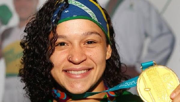 BRASILEIRA CONQUISTA MEDALHA INÉDITA NO MUNDIAL DE BOXE