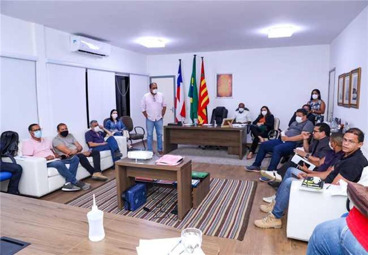 PREFEITURA DE ILHÉUS INICIA PLANEJAMENTO DA OPERAÇÃO VERÃO 2021/2022 PREFEITURA DE ILHÉUS INICIA PLANEJAMENTO DA OPERAÇÃO VERÃO 2021/2022
