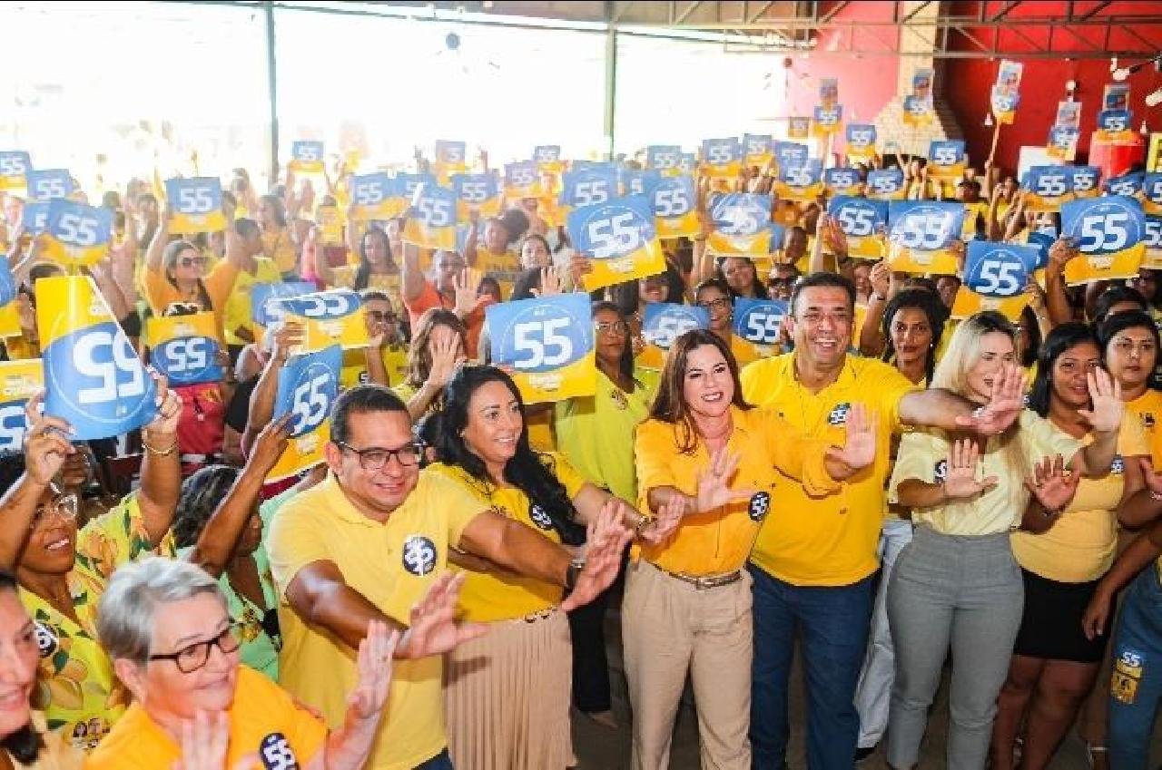 BENTO LIMA SE REÚNE COM LIDERANÇAS FEMININAS DE ILHÉUS BENTO LIMA SE REÚNE COM LIDERANÇAS FEMININAS DE ILHÉUS