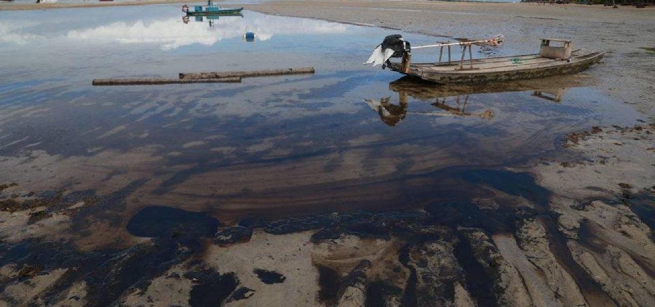 CPI DO ÓLEO: ORIGEM DE DERRAMAMENTO DE ÓLEO AINDA É MISTÉRIO, DIZ MARINHA CPI DO ÓLEO: ORIGEM DE DERRAMAMENTO DE ÓLEO AINDA É MISTÉRIO, DIZ MARINHA