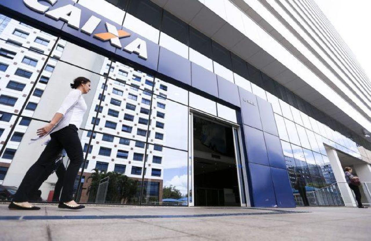 AUXÍLIO EMERGENCIAL: CAIXA ABRE AGÊNCIAS AMANHÃ DAS 8H ÀS 12H AUXÍLIO EMERGENCIAL: CAIXA ABRE AGÊNCIAS AMANHÃ DAS 8H ÀS 12H