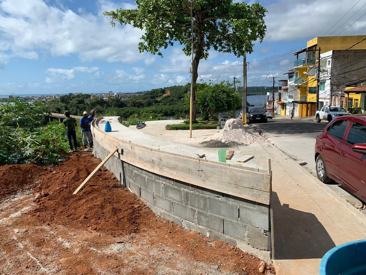 OBRAS DOS MIRANTES SÃO EXECUTADAS NORMALMENTE PELA PREFEITURA OBRAS DOS MIRANTES SÃO EXECUTADAS NORMALMENTE PELA PREFEITURA
