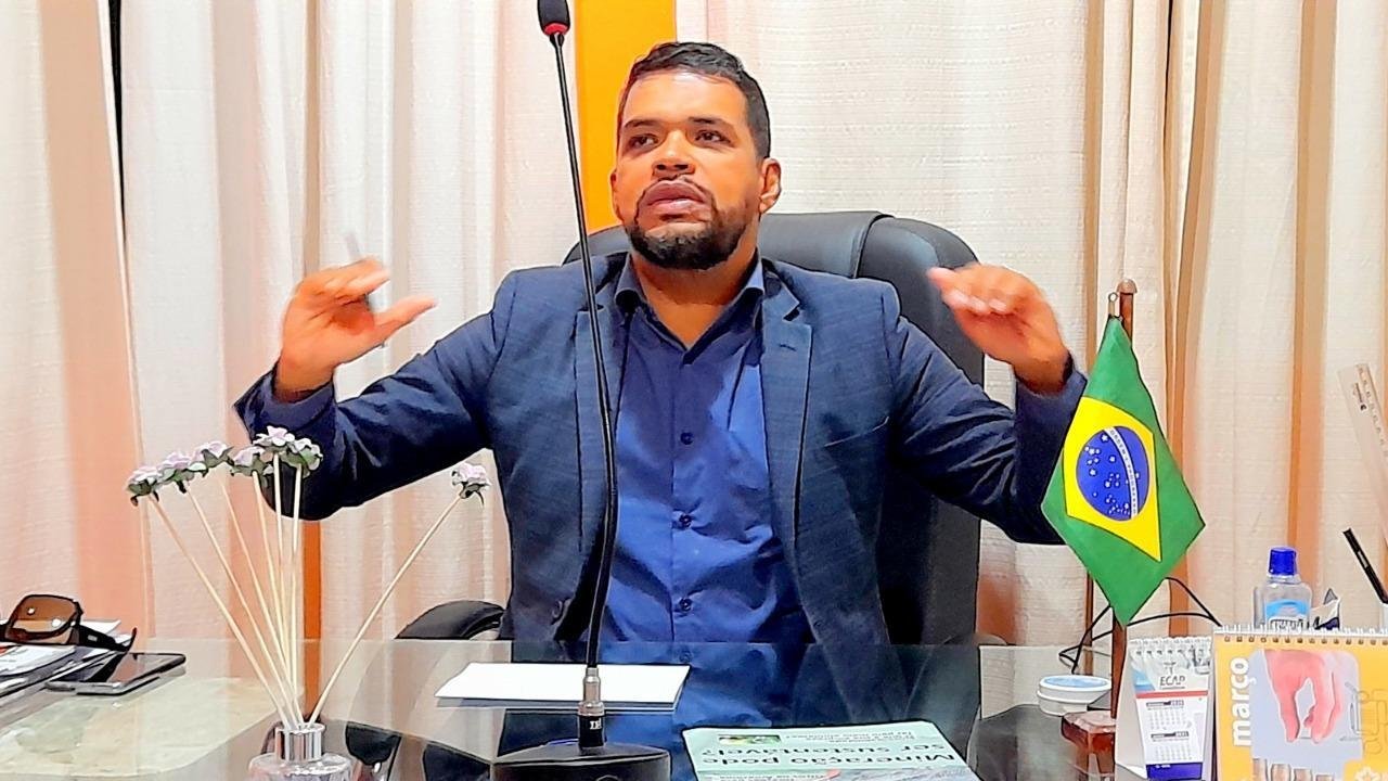 AÇÕES DA CÂMARA DE VEREADORES DE ILHÉUS PASSARÃO A SER MAIS TRANSPARENTES, ÁGEIS E SUSTENTÁVEIS COM IMPLANTAÇÃO DE SISTEMA DIGITAL AÇÕES DA CÂMARA DE VEREADORES DE ILHÉUS PASSARÃO A SER MAIS TRANSPARENTES, ÁGEIS E SUSTENTÁVEIS COM IMPLANTAÇÃO DE SISTEMA DIGITAL
