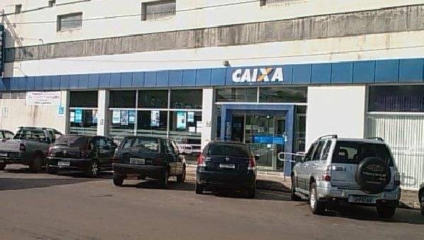 FUNCIONÁRIOS DA CAIXA REALIZAM MANIFESTAÇÃO EM ILHÉUS E ITABUNA 