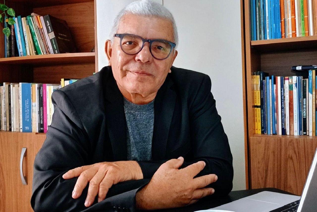 JORNALISTA JONILDO GLÓRIA TOMA POSSE NA ACADEMIA GRAPIÚNA DE ARTES E LETRAS JORNALISTA JONILDO GLÓRIA TOMA POSSE NA ACADEMIA GRAPIÚNA DE ARTES E LETRAS