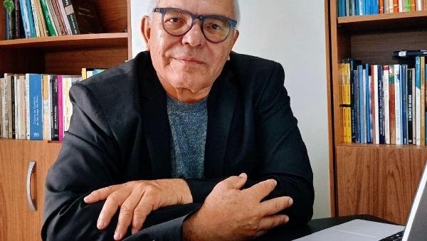 JORNALISTA JONILDO GLÓRIA TOMA POSSE NA ACADEMIA GRAPIÚNA DE ARTES E LETRAS