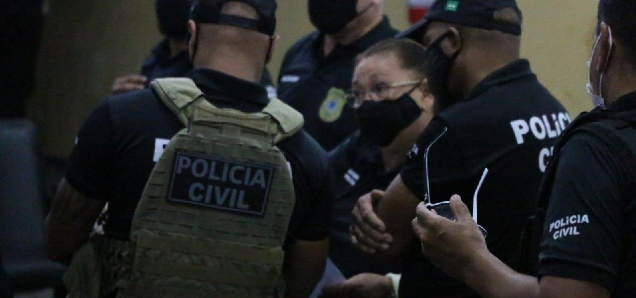 POLÍCIA DEFLAGRA OPERAÇÃO QUE INVESTIGA AMEAÇAS A PREFEITA DE CACHOEIRA POLÍCIA DEFLAGRA OPERAÇÃO QUE INVESTIGA AMEAÇAS A PREFEITA DE CACHOEIRA