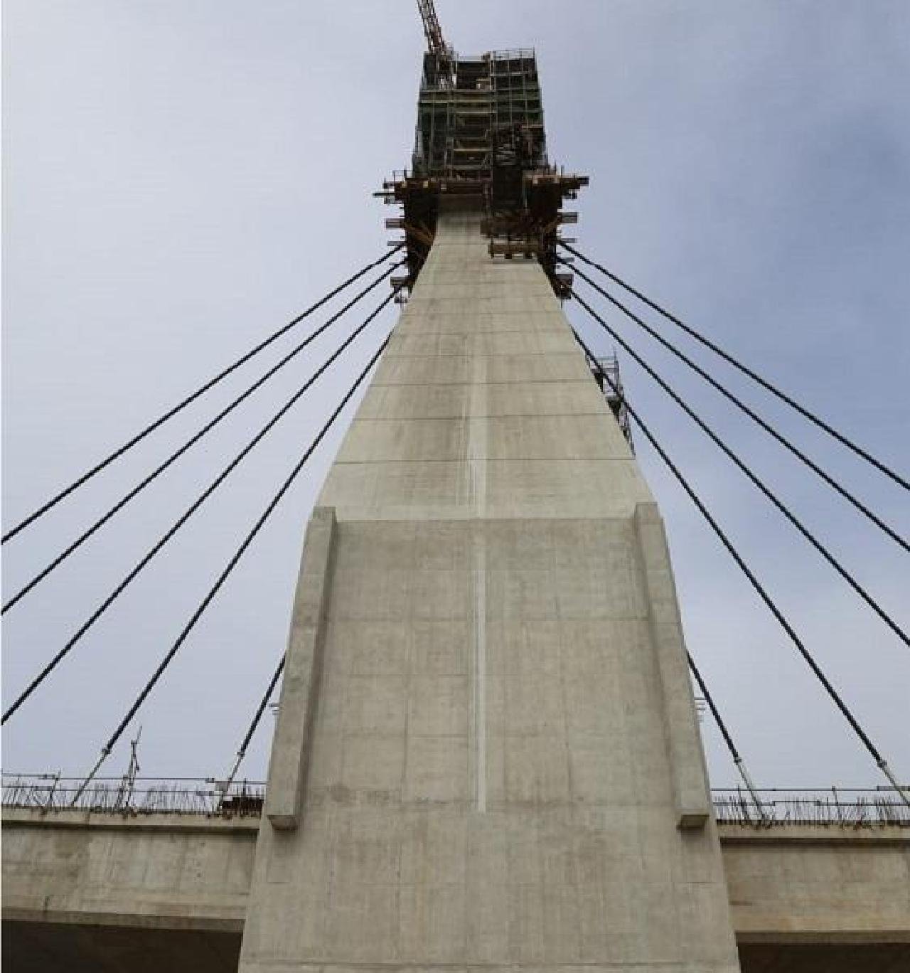 ILHÉUS: NOVA PONTE TEM 10 DOS 46 CABOS A SEREM INSTALADOS ILHÉUS: NOVA PONTE TEM 10 DOS 46 CABOS A SEREM INSTALADOS