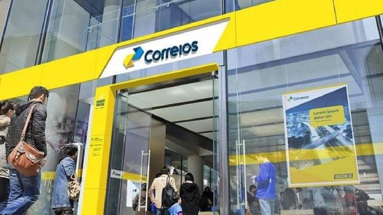 “SE PUDESSE PRIVATIZAR HOJE, PRIVATIZARIA”, DIZ BOLSONARO SOBRE CORREIOS “SE PUDESSE PRIVATIZAR HOJE, PRIVATIZARIA”, DIZ BOLSONARO SOBRE CORREIOS