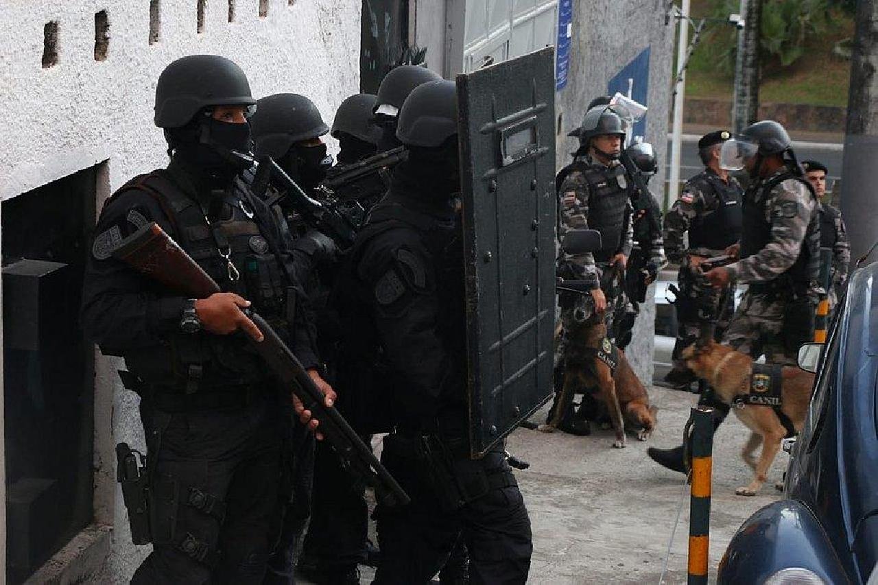 MP-BA DEFLAGRA OPERAÇÃO E INTERDITA SEDES DA ASPRA EM TODA A BAHIA MP-BA DEFLAGRA OPERAÇÃO E INTERDITA SEDES DA ASPRA EM TODA A BAHIA