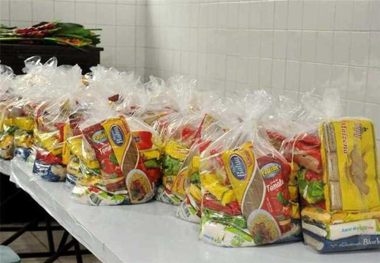 PREFEITURA DISTRIBUI 90% DOS KITS ALIMENTAÇÃO E INFORMA QUE O RESTANTE SERÁ ENTREGUE NA SEDUC PREFEITURA DISTRIBUI 90% DOS KITS ALIMENTAÇÃO E INFORMA QUE O RESTANTE SERÁ ENTREGUE NA SEDUC