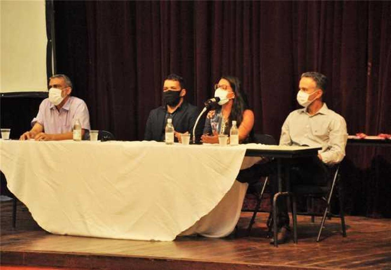 ILHÉUS: HOMENAGEM AOS TRABALHADORES DO CENTRO COVID-19 MARCA 1 ANO DO HOSPITAL DE CAMPANHA ILHÉUS: HOMENAGEM AOS TRABALHADORES DO CENTRO COVID-19 MARCA 1 ANO DO HOSPITAL DE CAMPANHA