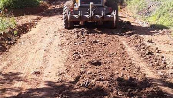 ESTRADAS DO RIO DO ENGENHO, VILA CACHOEIRA E JAPU ESTÃO SENDO RECUPERADAS