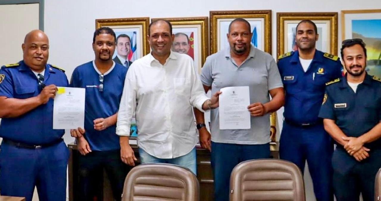 PREFEITURA DE ILHÉUS E POLÍCIA FEDERAL FIRMAM PARCERIA PARA REGULAMENTOS PORTE DE ARMAS DA GUARDA CIVIL MUNICIPAL PREFEITURA DE ILHÉUS E POLÍCIA FEDERAL FIRMAM PARCERIA PARA REGULAMENTOS PORTE DE ARMAS DA GUARDA CIVIL MUNICIPAL