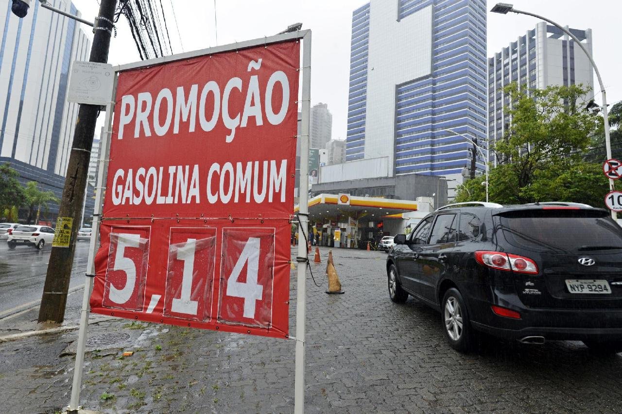 PETROLEIROS PEDEM QUE JUSTIÇA INVESTIGUE PREÇOS DA ACELEN NA BAHIA  PETROLEIROS PEDEM QUE JUSTIÇA INVESTIGUE PREÇOS DA ACELEN NA BAHIA