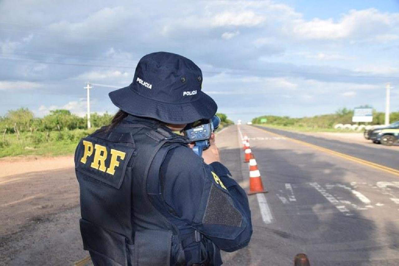 PRF NA BAHIA INTENSIFICA FISCALIZAÇÃO DE EXCESSO DE VELOCIDADE NA OPERAÇÃO CARNAVAL 2025 PRF NA BAHIA INTENSIFICA FISCALIZAÇÃO DE EXCESSO DE VELOCIDADE NA OPERAÇÃO CARNAVAL 2025