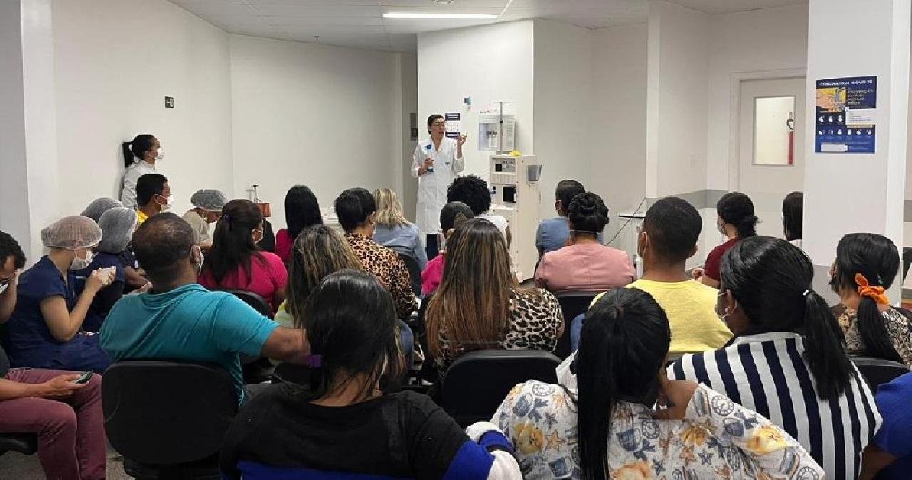 FUNCIONÁRIOS DO HOSPITAL COSTA DO CACAU PASSAM POR TREINAMENTO SOBRE MANUSEIO DE MÁQUINA DE HEMODIÁLISE FUNCIONÁRIOS DO HOSPITAL COSTA DO CACAU PASSAM POR TREINAMENTO SOBRE MANUSEIO DE MÁQUINA DE HEMODIÁLISE