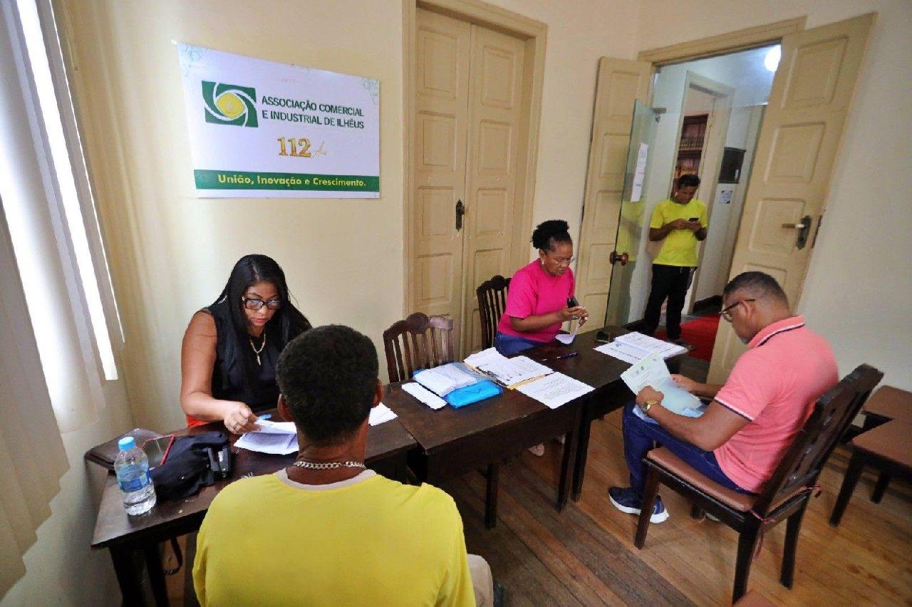 SERVIDORES MUNICIPAIS DE ILHÉUS DEVEM REALIZAR RECADASTRAMENTO OBRIGATÓRIO SERVIDORES MUNICIPAIS DE ILHÉUS DEVEM REALIZAR RECADASTRAMENTO OBRIGATÓRIO
