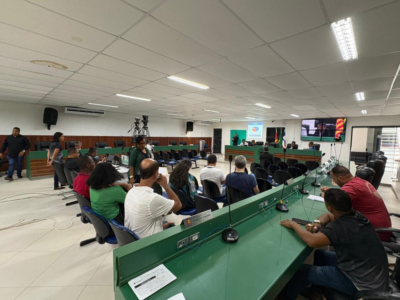 ILHÉUS REALIZA AUDIÊNCIA PÚBLICA E APRESENTA CONTAS COM AUMENTO DE ARRECADAÇÃO E EQUILÍBRIO FISCAL