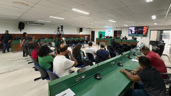 ILHÉUS REALIZA AUDIÊNCIA PÚBLICA E APRESENTA CONTAS COM AUMENTO DE ARRECADAÇÃO E EQUILÍBRIO FISCAL