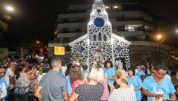 PROCISSÃO E FESTA EM LOUVOR À NOSSA SENHORA DE LOURDES REÚNE COMUNIDADE DO OUTEIRO