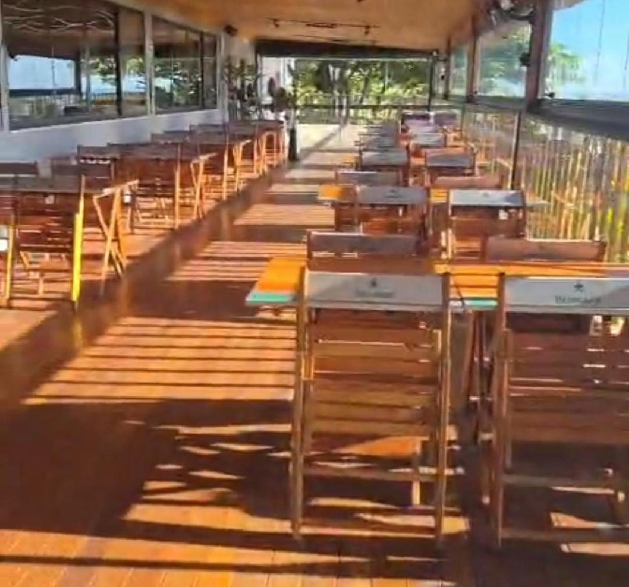 INCÊNDIO NA ZONA SUL DE ILHÉUS NÃO ATINGIU RESTAURANTE LOUNGE GASTROBAR