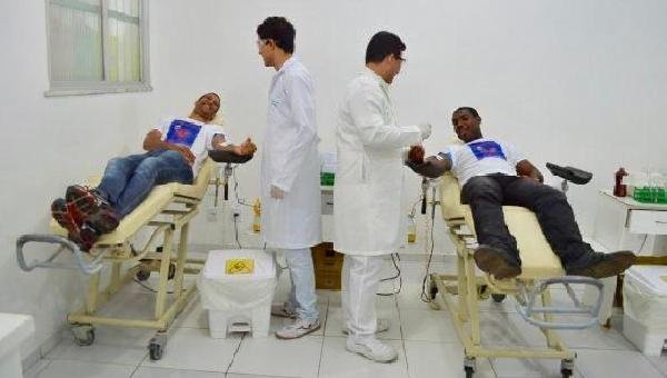 HEMOCENTRO DE ILHÉUS REALIZA AÇÃO ESPECIAL NO DIA DO DOADOR VOLUNTÁRIO