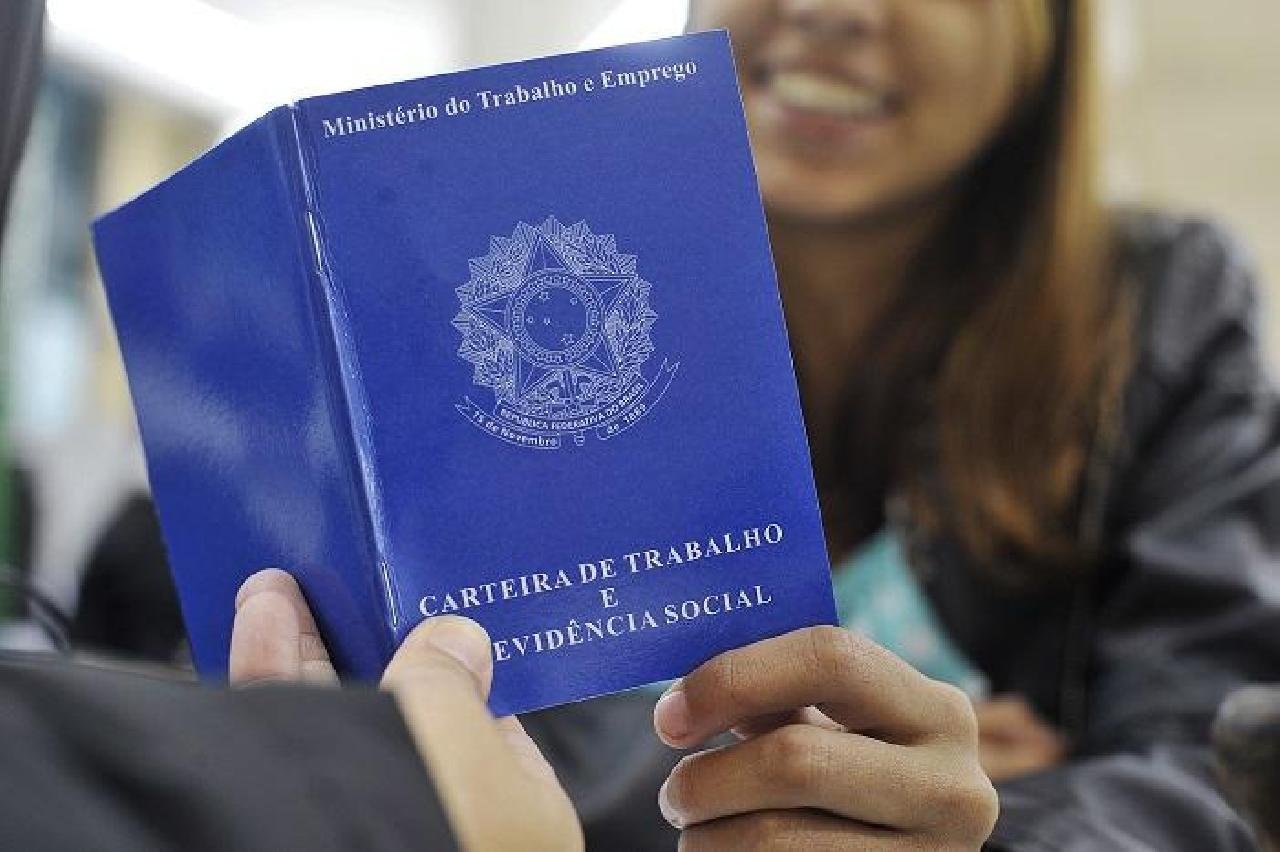 BAHIA PODE GERAR 44,7 MIL EMPREGOS ATÉ 2022 BAHIA PODE GERAR 44,7 MIL EMPREGOS ATÉ 2022