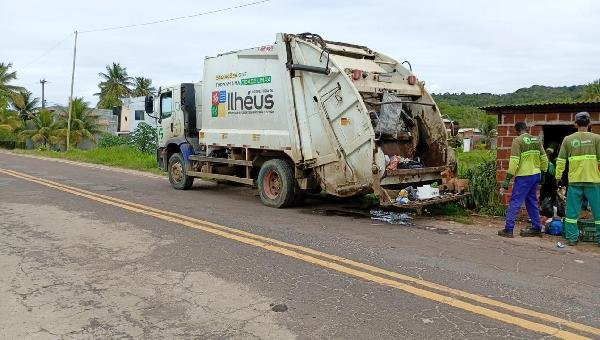 APÓS ACÚMULO DE LIXO, FORÇA-TAREFA REFORÇA LIMPEZA EM DIVERSOS BAIRROS DE ILHÉUS