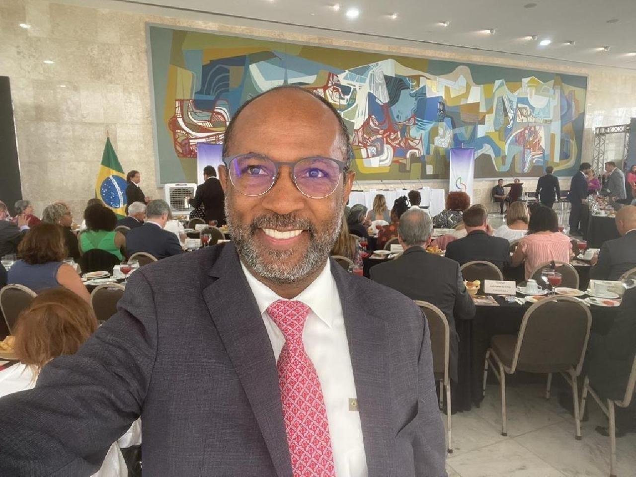 EM BRASÍLIA, BEBETO GALVÃO MARCA PRESENÇA NA 2ª REUNIÃO PLENÁRIA DO CONSELHÃO DA PRESIDÊNCIA DA REPÚBLICA EM BRASÍLIA, BEBETO GALVÃO MARCA PRESENÇA NA 2ª REUNIÃO PLENÁRIA DO CONSELHÃO DA PRESIDÊNCIA DA REPÚBLICA