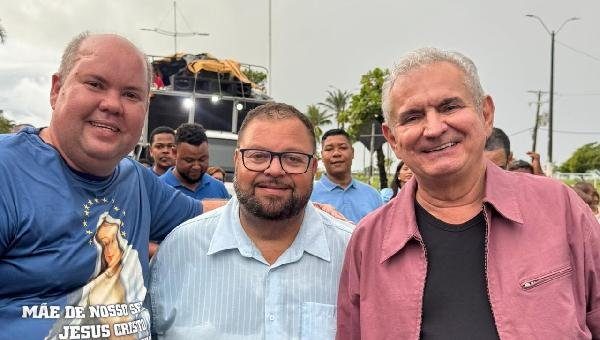 VEREADOR NAL DO DETRAN PARTICIPA DE PROCISSÃO DE SÃO JORGE EM ILHÉUS