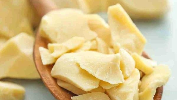 EXCLUSIVO: ENQUANTO PRODUTORES DE CACAU DO SUL DA BAHIA SÃO ESMAGADOS POR PREÇOS BAIXOS, INDÚSTRIA MOAGEIRA EMBARCA MANTEIGA DO FRUTO POR MAIS DE US$ 21 MIL A TONELADA PARA A ÁSIA 