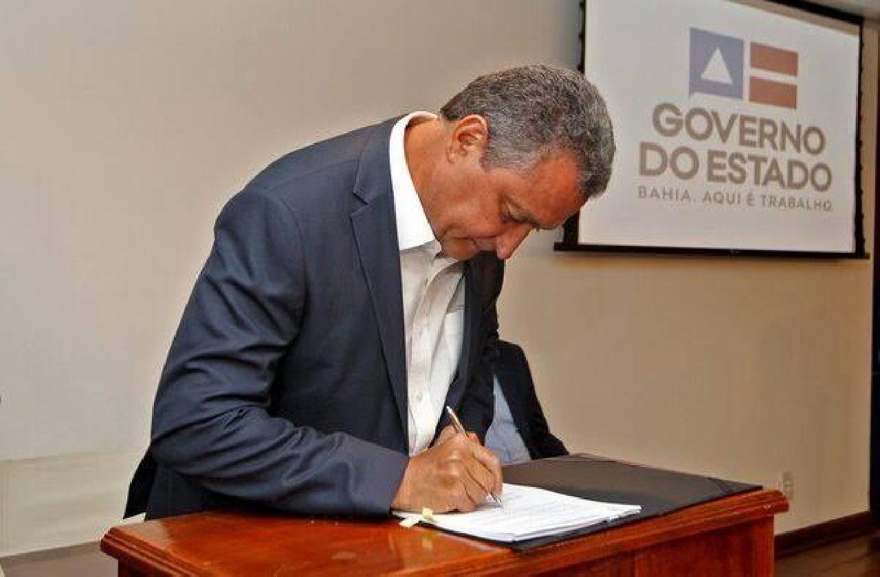 GOVERNADOR RUI VEM A ILHÉUS NESTA TERÇA-FEIRA PARA AUTORIZAR OBRAS EM ESCOLAS E RESTAURAÇÃO DA RODOVIA ILHÉUS X VALENÇA GOVERNADOR RUI VEM A ILHÉUS NESTA TERÇA-FEIRA PARA AUTORIZAR OBRAS EM ESCOLAS E RESTAURAÇÃO DA RODOVIA ILHÉUS X VALENÇA