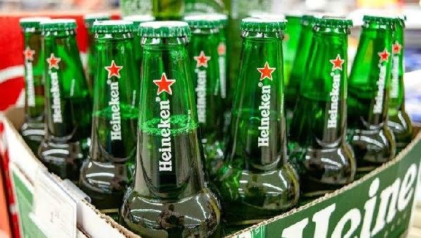 HEINEKEN CONFIRMA AUMENTO NOS PREÇOS DA CERVEJA DIANTE DA ALTA DO DÓLAR