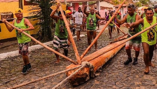 TRADIÇÃO CULTURAL: FESTA DA PUXADA DO MASTRO MOVIMENTA ILHÉUS NESTE FIM DE SEMANA