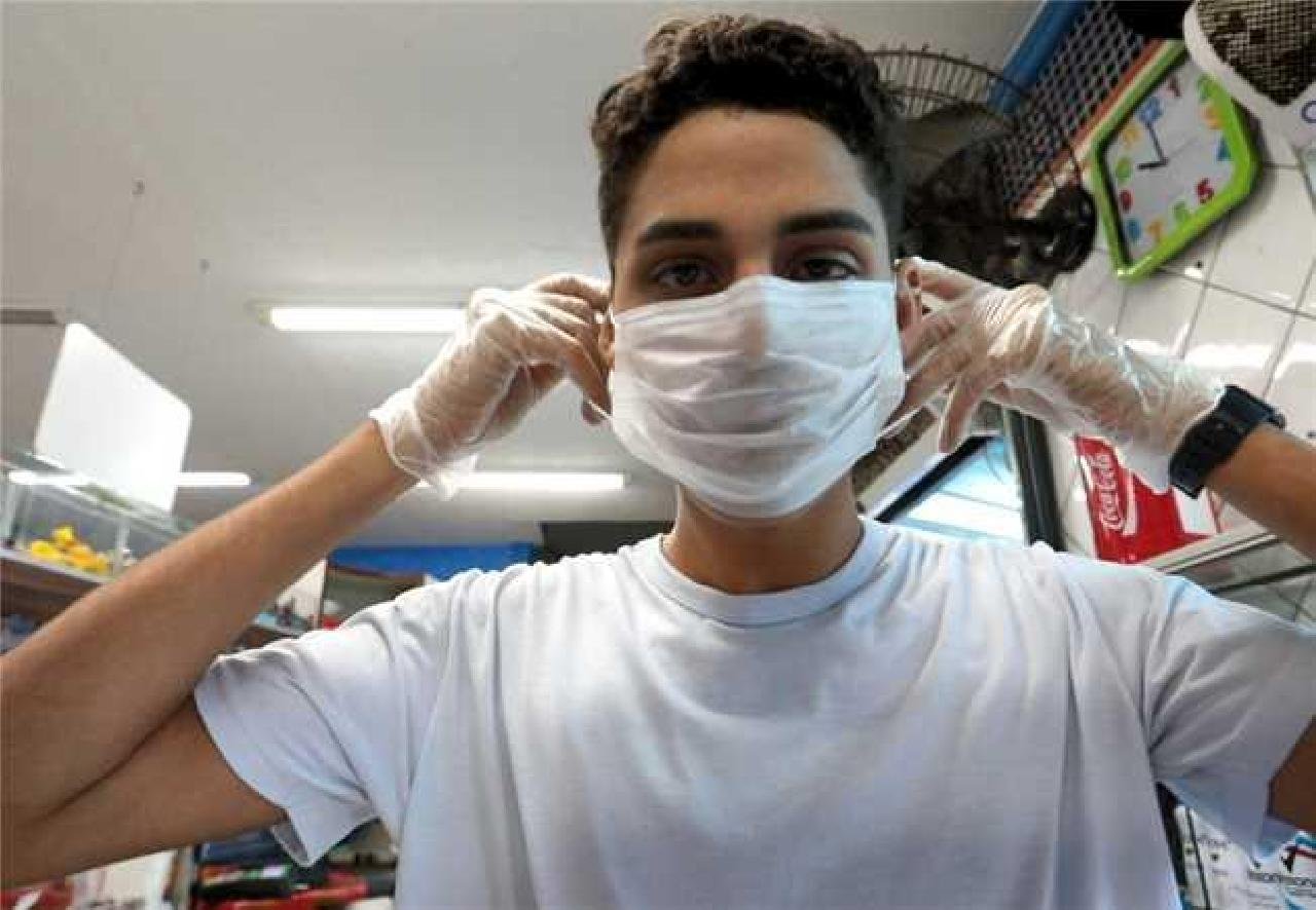ILHÉUS REFORÇA OBRIGATORIEDADE DO USO DE MÁSCARAS DE PROTEÇÃO PARA CONTER COVID-19 ILHÉUS REFORÇA OBRIGATORIEDADE DO USO DE MÁSCARAS DE PROTEÇÃO PARA CONTER COVID-19