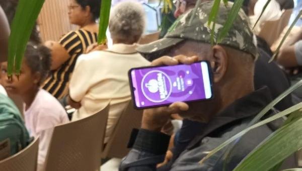 FOTO TRADUZ CONEXÃO ENTRE A ILHÉUS FM E SEUS OUVINTES