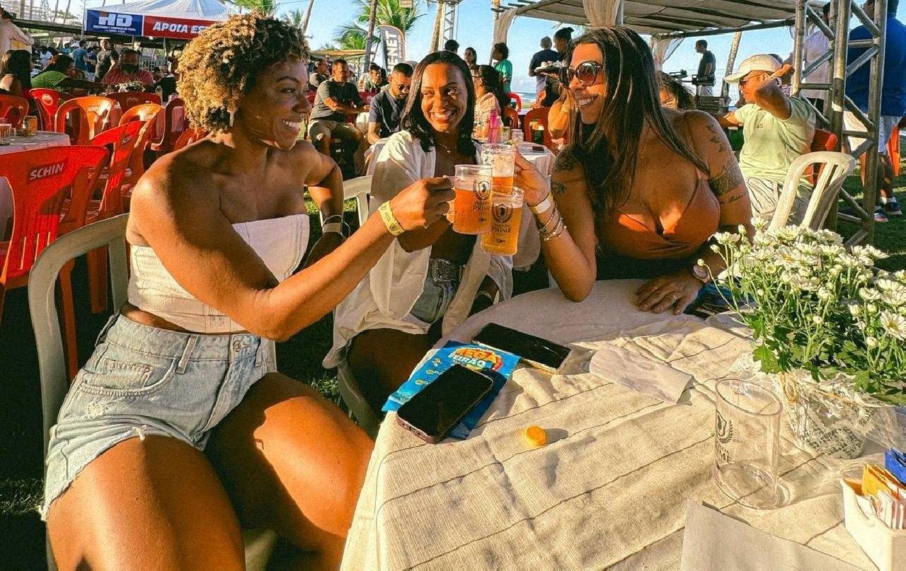 FEIJOADA PRIME DA CDL DE ILHÉUS CHEGA A MAIS UMA EDIÇÃO DIA 11 CELEBRANDO O NETWORKING DE IMPACTO SOCIAL FEIJOADA PRIME DA CDL DE ILHÉUS CHEGA A MAIS UMA EDIÇÃO DIA 11 CELEBRANDO O NETWORKING DE IMPACTO SOCIAL