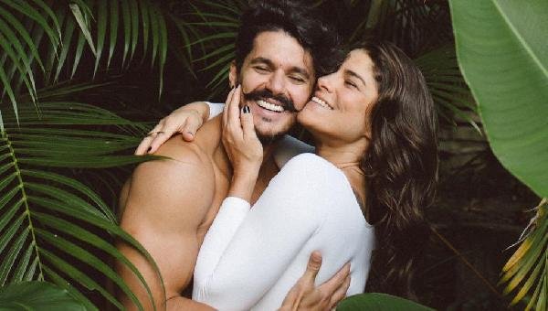 DE VOLTA A ILHÉUS A PEÇA “PRECISAMOS FALAR DE AMOR SEM DIZER EU TE AMO”