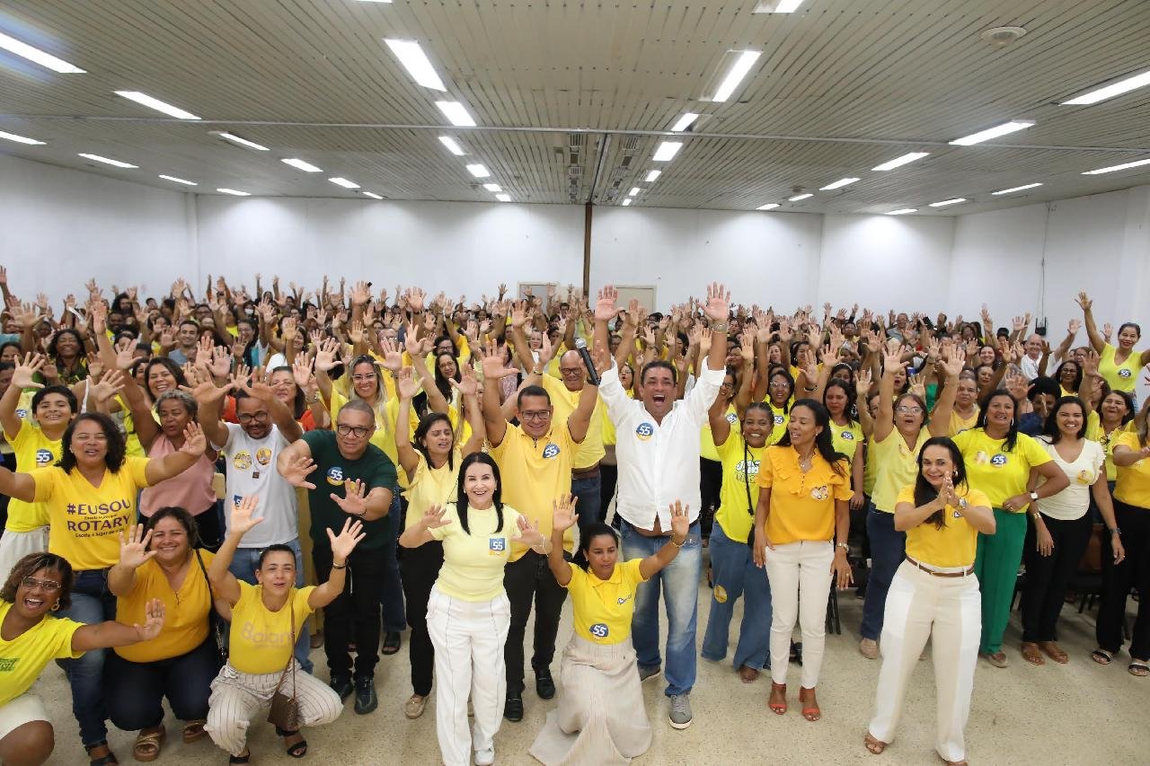 “INVESTIR NA EDUCAÇÃO É APOSTAR NO FUTURO” DIZ BENTO LIMA EM ENCONTRO COM EDUCADORES “INVESTIR NA EDUCAÇÃO É APOSTAR NO FUTURO” DIZ BENTO LIMA EM ENCONTRO COM EDUCADORES