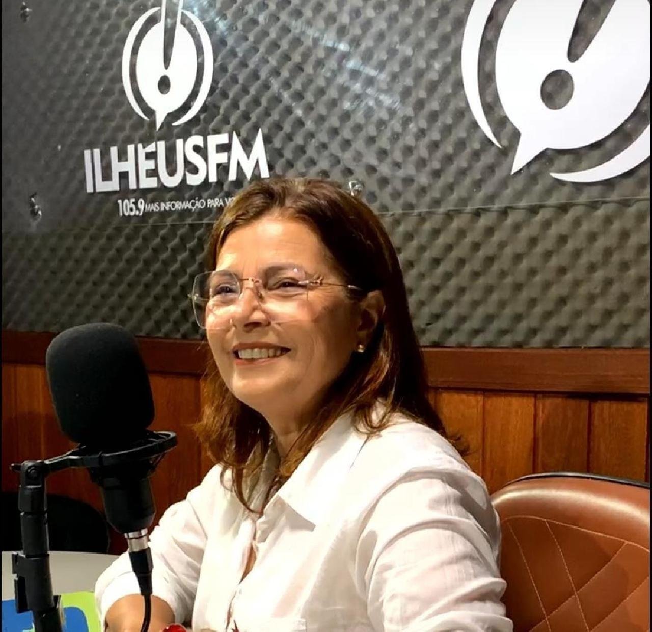"DÁ UM GOOGLE E COMPARA”: ADÉLIA PINHEIRO DEFENDE LEGADO DE INVESTIMENTOS DO GOVERNO DA BAHIA EM ILHÉUS