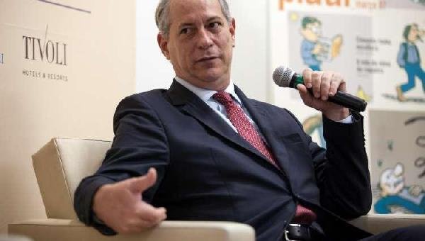 BOLSONARO PROCESSA CIRO GOMES APÓS ELE CITAR DEPÓSITO DA JBS EM SUA CONTA