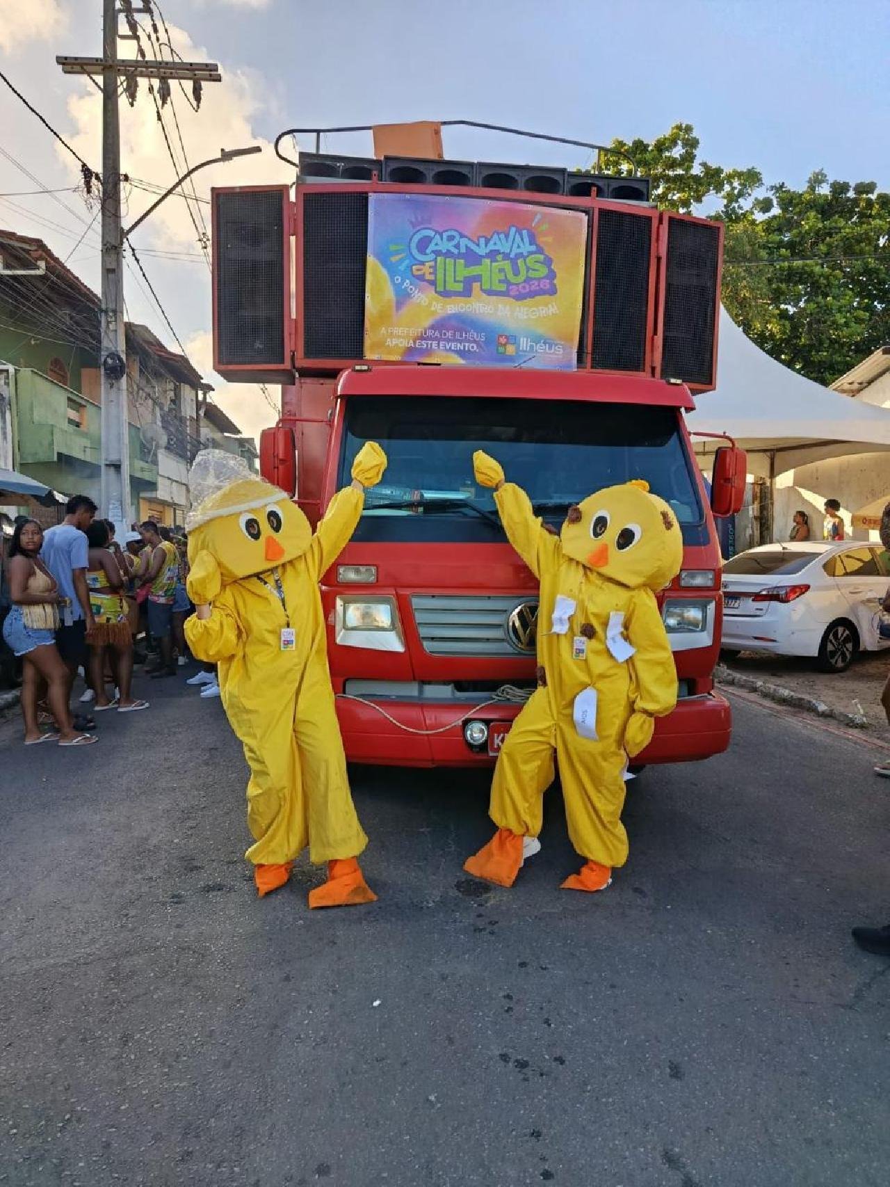 PRESERVATIVOS SÃO DISTRIBUÍDOS NO BLOCO 20 COMER 