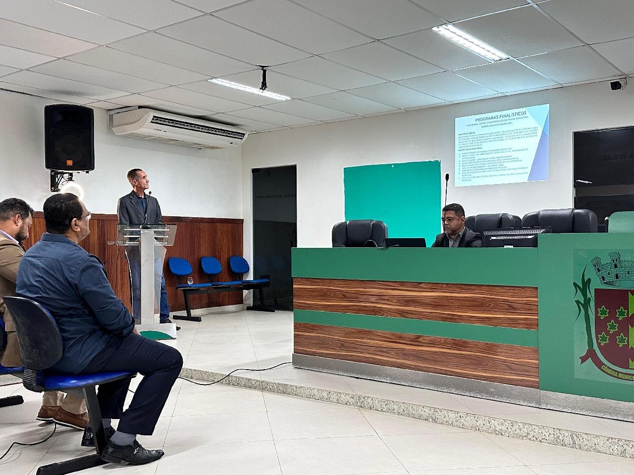 ILHÉUS DISCUTE PLANO PLURIANUAL EM AUDIÊNCIA PÚBLICA COM SECRETÁRIOS E POPULAÇÃO ILHÉUS DISCUTE PLANO PLURIANUAL EM AUDIÊNCIA PÚBLICA COM SECRETÁRIOS E POPULAÇÃO