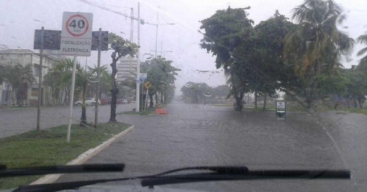 CHUVAS INTENSAS DEVEM ATINGIR ILHÉUS NO FIM DE SEMANA