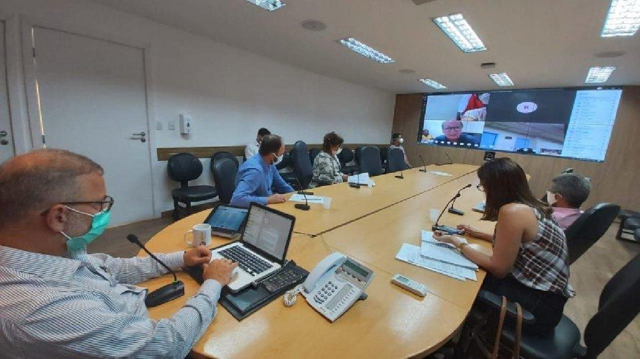PREFEITOS DO SUL DA BAHIA PEDEM APOIO DA POLÍCIA PARA FISCALIZAR POPULAÇÃO PREFEITOS DO SUL DA BAHIA PEDEM APOIO DA POLÍCIA PARA FISCALIZAR POPULAÇÃO