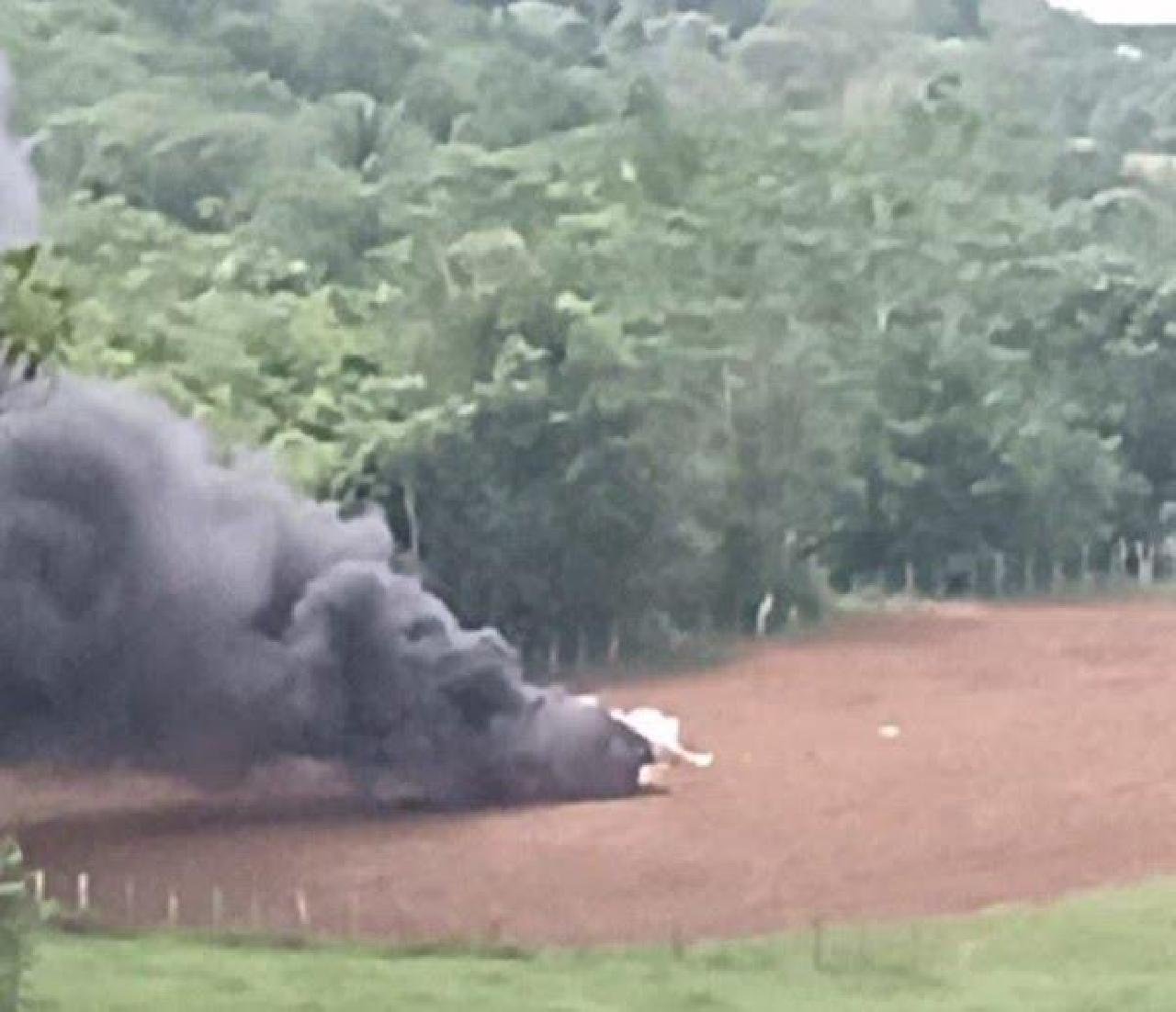 PILOTO MORRE APÓS QUEDA DE AVIÃO DE PEQUENO PORTE EM SÃO SEBASTIÃO DO PASSÉ PILOTO MORRE APÓS QUEDA DE AVIÃO DE PEQUENO PORTE EM SÃO SEBASTIÃO DO PASSÉ