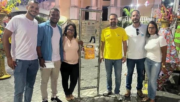 ILHÉUS RECEBE DESFIBRILADOR PÚBLICO DURANTE AÇÃO DA SAEB